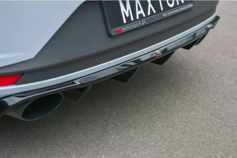 Maxton Design Heckdiffusor für Seat Leon 3 (Typ 5F) Cupra Hochglanz schwarz – Ansicht 3