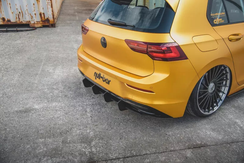 Maxton Design Street Pro Heckdiffusor V.2 für VW Golf 8 Standrad matt schwarz – Ansicht 2