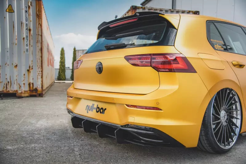 Maxton Design Street Pro Heckdiffusor V.2 für VW Golf 8 Standrad matt schwarz – Ansicht 3