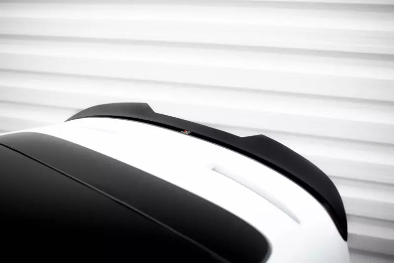 Maxton Design Heckspoiler Lippe für Ford Fiesta ST Mk7 Black and White Edition Facelift Hochglanz schwarz – Ansicht 2