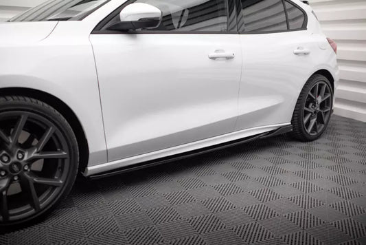 Maxton Design Seitenschweller (Paar) V.4 für Ford Focus ST / ST-Line Mk4 Hochglanz schwarz – Ansicht 1