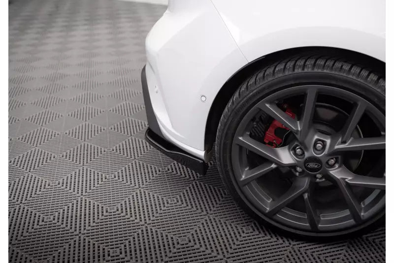 Maxton Design Diffusor Flaps V.2 für Ford Focus ST Mk4 Hochglanz schwarz – Ansicht 3