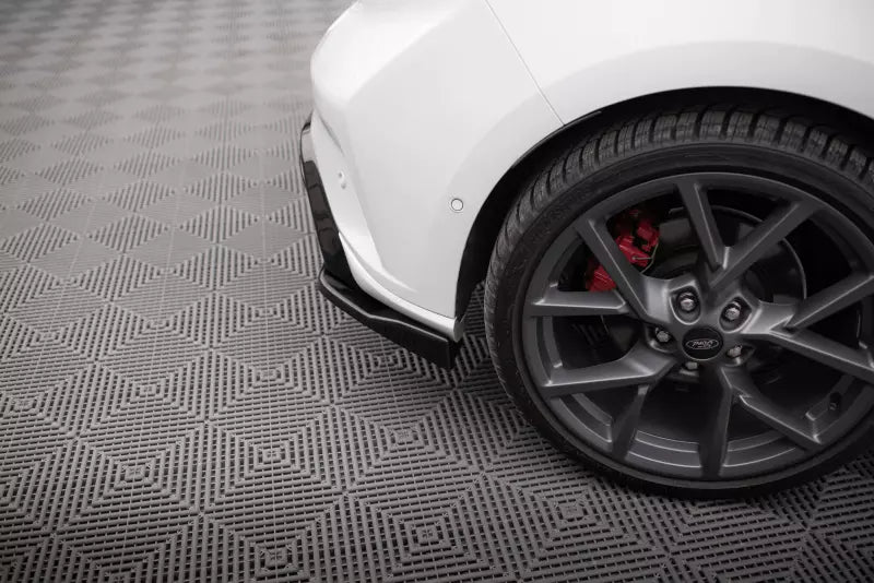 Maxton Design Diffusor Flaps V.3 für Ford Focus ST Mk4 Hochglanz schwarz – Ansicht 3