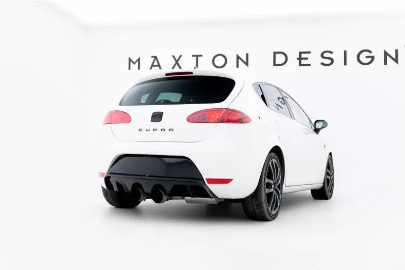 Maxton Design Heckdiffusor R-Look für Seat Leon 2 (Typ 1P) Cupra 2005-2012 Hochglanz schwarz – Ansicht 1