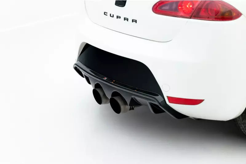 Maxton Design Heckdiffusor R-Look für Seat Leon 2 (Typ 1P) Cupra 2005-2012 Hochglanz schwarz – Ansicht 2
