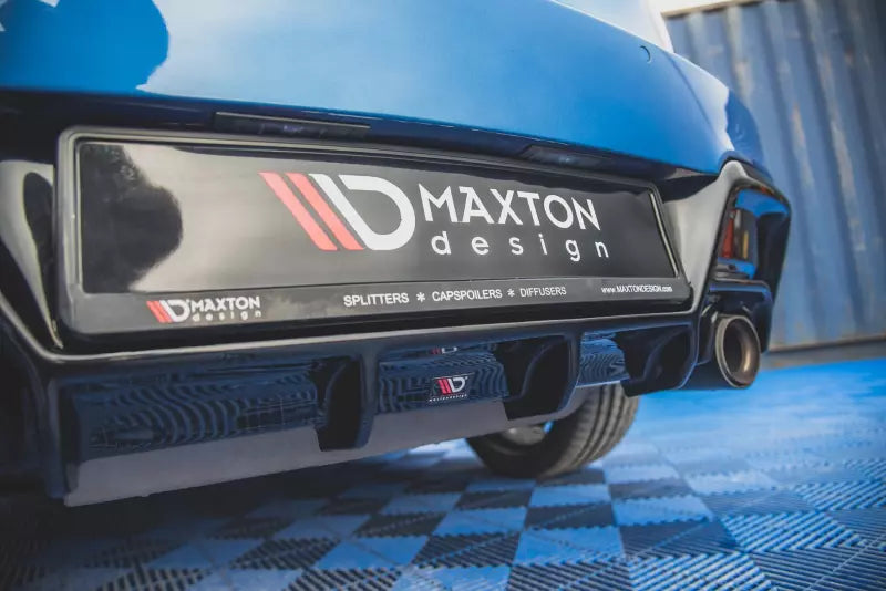 Maxton Design Heckdiffusor V.1 für BMW F20 M-Paket / M135i Hochglanz schwarz – Ansicht 4