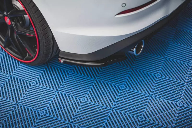 Maxton Design Diffusor Flaps für VW Golf 8 GTI / GTD Hochglanz schwarz – Ansicht 4