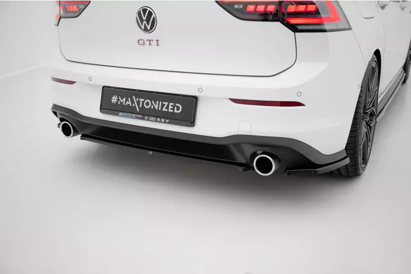 Maxton Design Heckdiffusor für VW Golf 8 GTI / GTD Hochglanz schwarz – Ansicht 1
