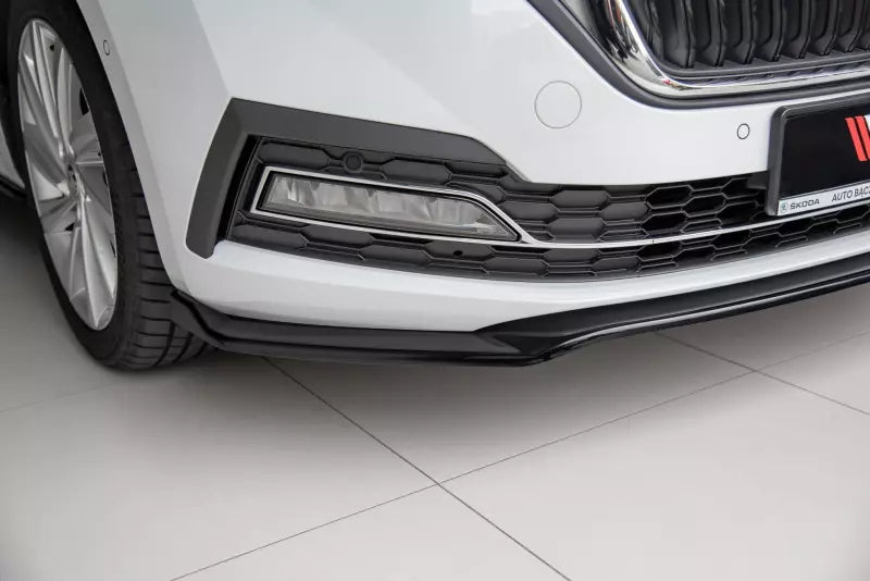 Maxton Design Frontlippe V.2 für Skoda Octavia 4 IV Hochglanz schwarz – Ansicht 4