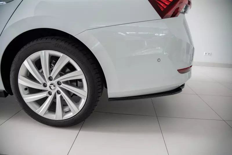 Maxton Design Heckdiffusor für Skoda Octavia 4 IV Hochglanz schwarz – Ansicht 2