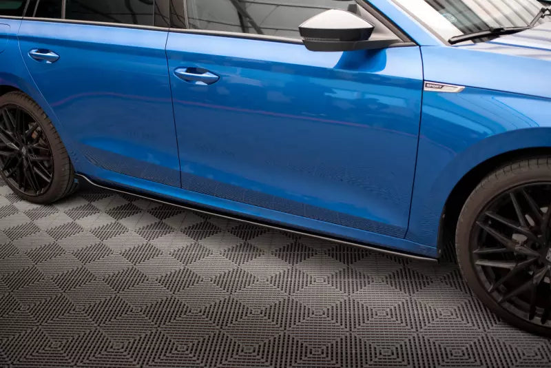 Maxton Design Seitenschweller (Paar) V.1 für Skoda Octavia 4 IV Hochglanz schwarz – Ansicht 2