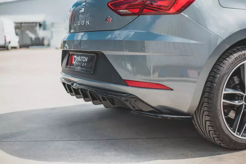 Maxton Design Heckdiffusor für Seat Leon III (Typ 5F) FR Facelift Hochglanz schwarz – Ansicht 3