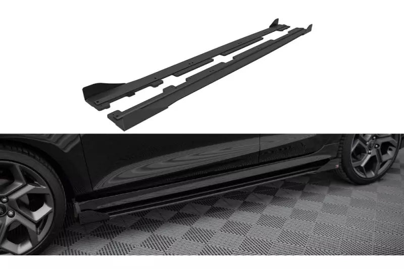 Maxton Design Street Pro Seitenschweller (Paar) V.2 für Ford Fiesta ST / ST-Line Mk8 matt schwarz mit Hochglanz Flaps – Ansicht 1