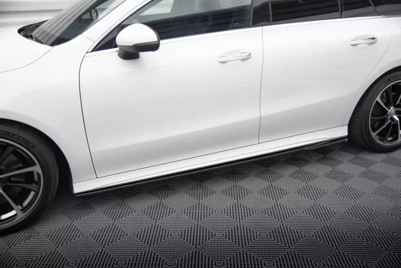 Maxton Design Seitenschweller (Paar) für Mercedes CLA C118 AMG-Line Hochglanz schwarz – Ansicht 1