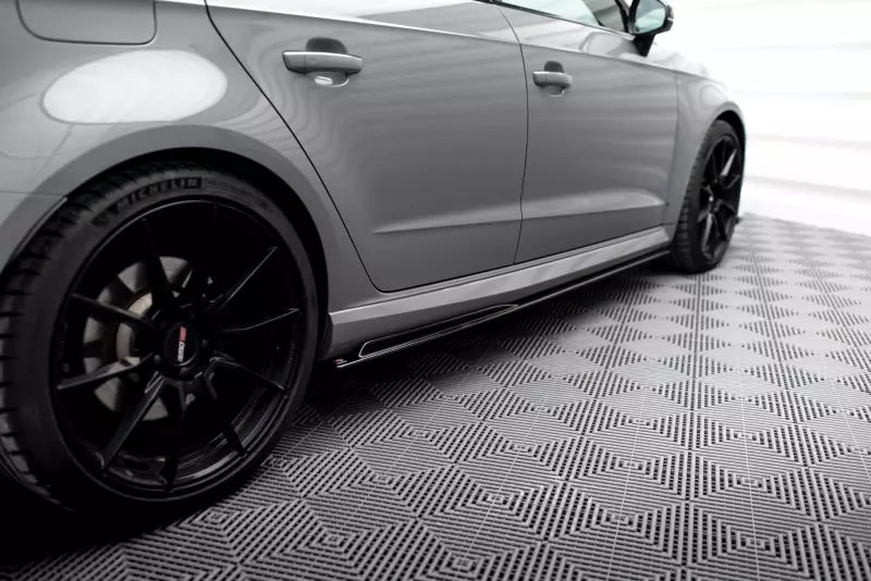 Maxton Design Seitenschweller (Paar) V.2 für Audi RS3 8V Sportback Facelift Hochglanz schwarz – Ansicht 2