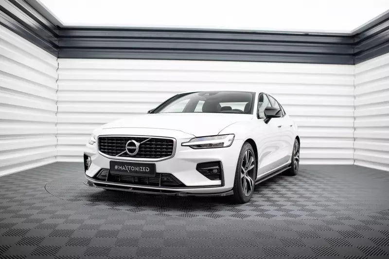 Maxton Design Frontlippe V.2 für Volvo S60 / V60 Mk3 R-Design Hochglanz schwarz – Ansicht 3