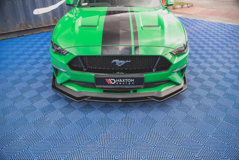 Maxton Design Frontlippe V.1 mit Flaps für Ford Mustang GT Mk6 Facelift Hochglanz schwarz – Ansicht 2