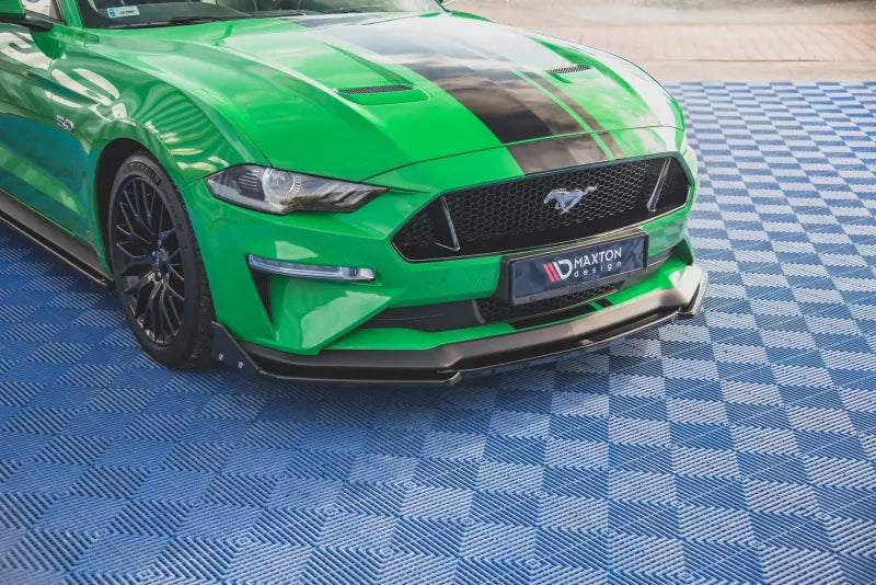 Maxton Design Frontlippe V.2 mit Flaps für Ford Mustang GT Mk6 Facelift Hochglanz schwarz – Ansicht 4