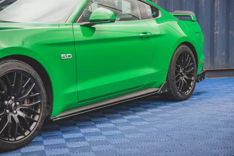 Maxton Design Seitenschweller (Paar) mit Flaps für Ford Mustang GT Mk6 Facelift Hochglanz schwarz – Ansicht 1