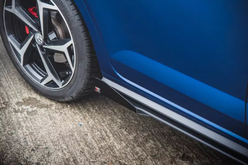 Maxton Design Street Pro Seitenschweller (Paar) V.3 für VW Polo 6 GTI matt schwarz mit Hochglanz Flaps – Ansicht 3