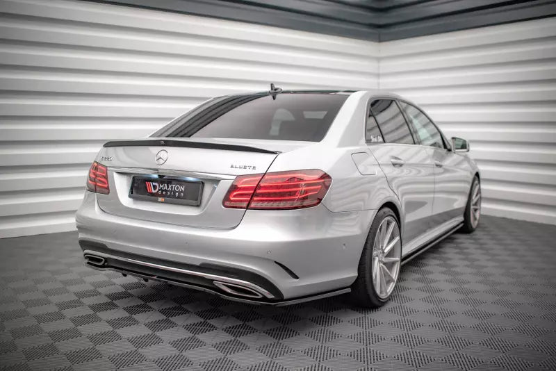 Maxton Design Heckspoiler Lippe für Mercedes E63 AMG W212 Facelift Limousine Hochglanz schwarz – Ansicht 1