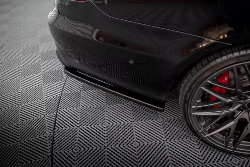 Maxton Design Heckdiffusor DTM Look für Mercedes E63 AMG W212 Facelift Limousine Hochglanz schwarz – Ansicht 3