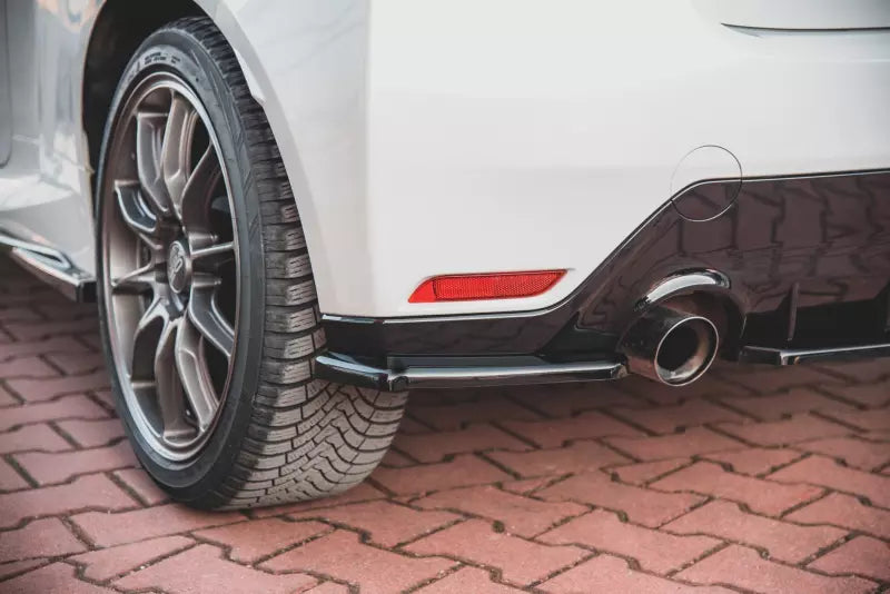 Maxton Design Diffusor Flaps V.1 für Toyota GR Yaris Mk4 Hochglanz schwarz – Ansicht 1