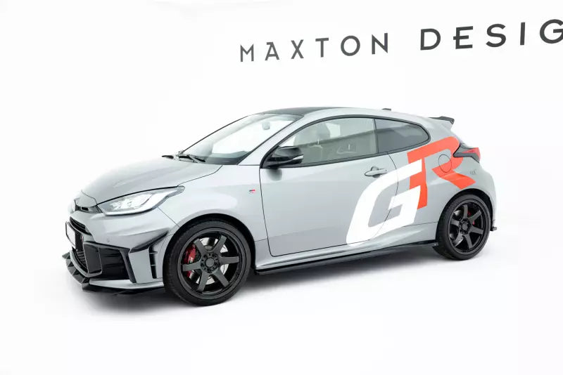 Maxton Design Seitenschweller (Paar) V.1 für Toyota GR Yaris Mk4 Hochglanz schwarz – Ansicht 1