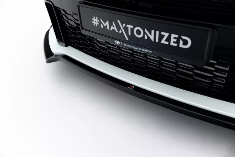 Maxton Design Frontlippe V.2 mit Flaps für Toyota GR Yaris Mk4 Hochglanz schwarz – Ansicht 3