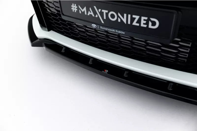 Maxton Design Frontlippe V.3 mit Flaps für Toyota GR Yaris Mk4 Hochglanz schwarz – Ansicht 3
