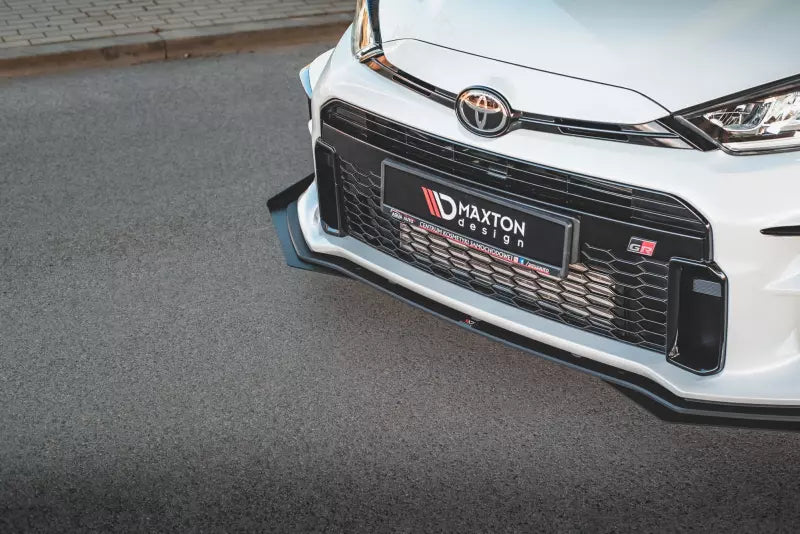 Maxton Design Street Pro Frontlippe für Toyota GR Yaris Mk4 schwarz + Glanz Flaps – Ansicht 4
