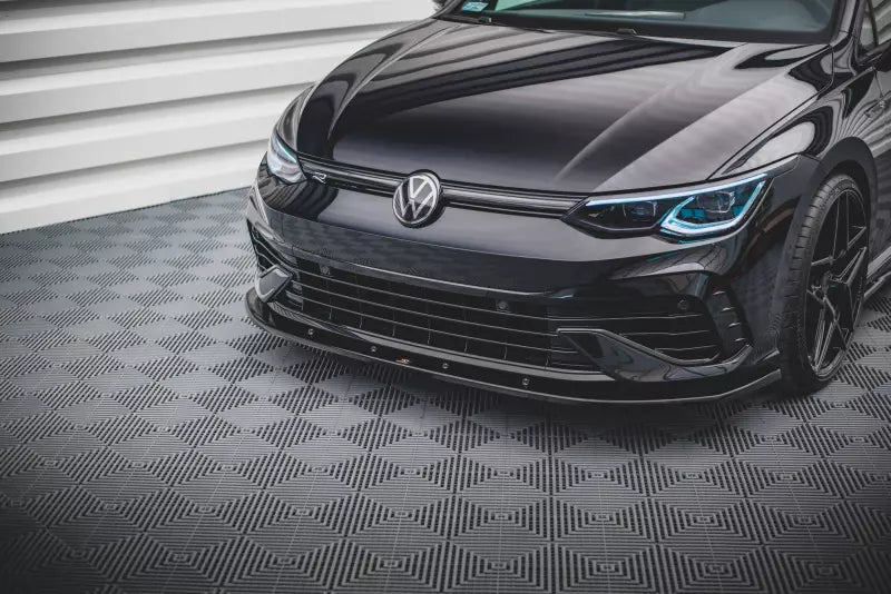 Maxton Design Frontlippe V.1 für VW Golf 8 R Hochglanz schwarz – Ansicht 1