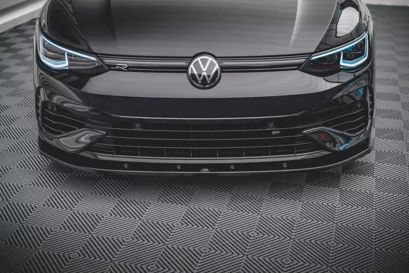 Maxton Design Frontlippe V.1 für VW Golf 8 R Hochglanz schwarz – Ansicht 3