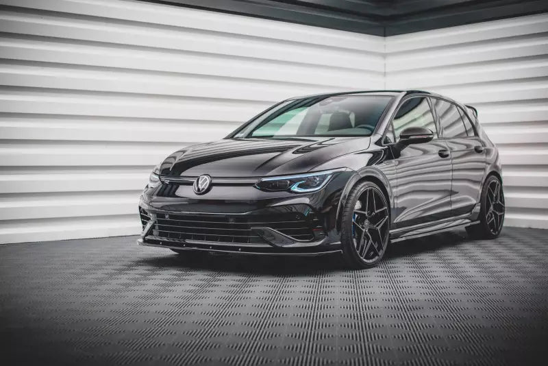 Maxton Design Frontlippe V.1 für VW Golf 8 R Hochglanz schwarz – Ansicht 4