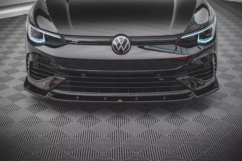Maxton Design Frontlippe V.2 für VW Golf 8 R Hochglanz schwarz – Ansicht 2
