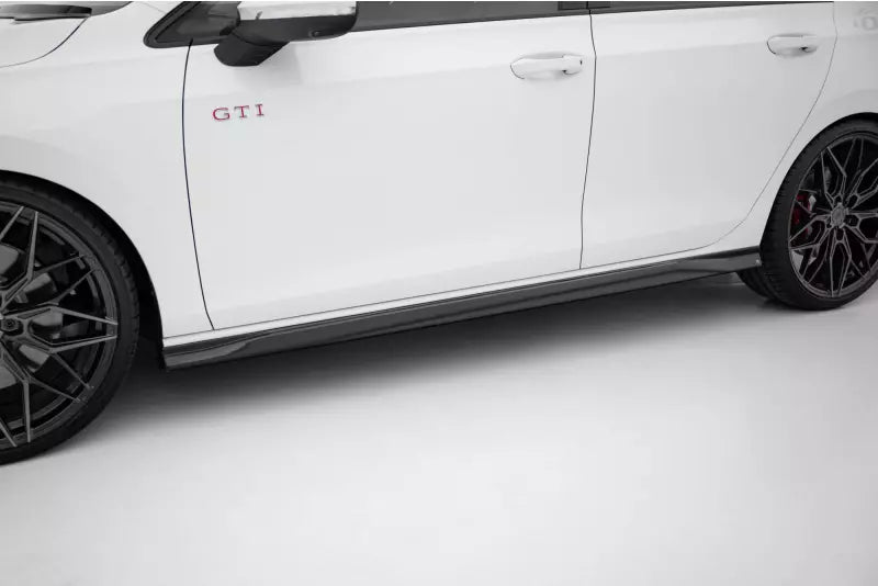Maxton Design Seitenschweller (Paar) V.3 für VW Golf 8 GTI / GTD / R-Line Hochglanz schwarz – Ansicht 1
