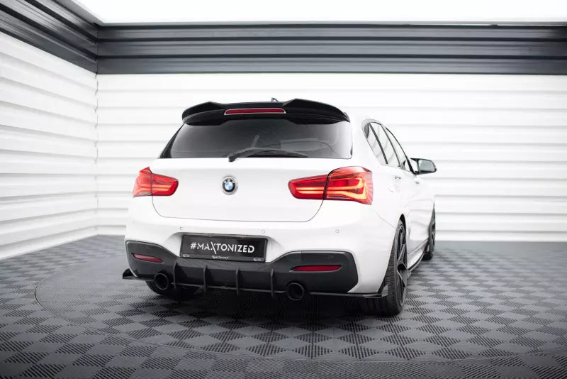 Maxton Design Street Pro Heckdiffusor Flaps für BMW 1er F20 M Paket Facelift / M140i Hochglanz schwarz – Ansicht 2