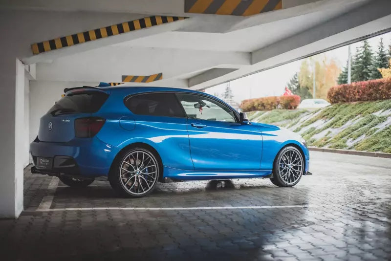Maxton Design Street Pro Schweller Flaps für BMW 1er F21 M135i / M140i / M Paket Hochglanz schwarz – Ansicht 2