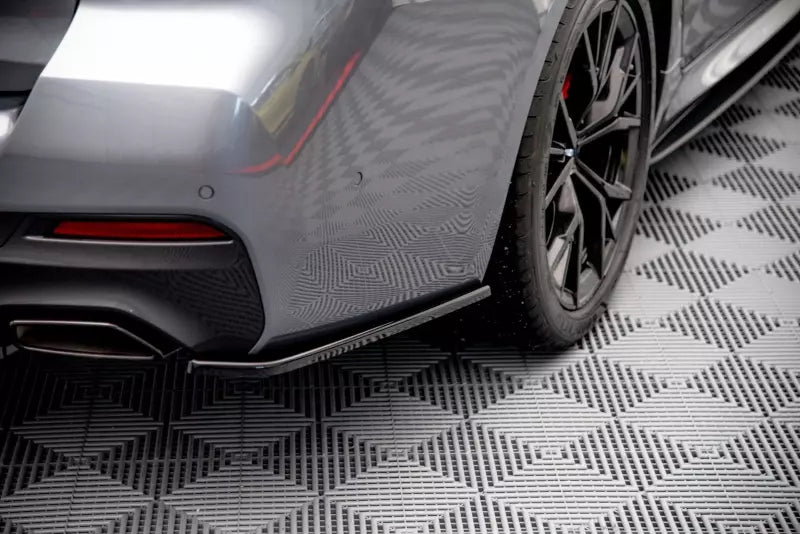 Maxton Design Diffusor Flaps für BMW 5er G30 M Paket Facelift Hochglanz schwarz – Ansicht 1