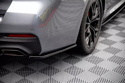 Maxton Design Diffusor Flaps für BMW 5er G30 M Paket Facelift Hochglanz schwarz – Ansicht 1