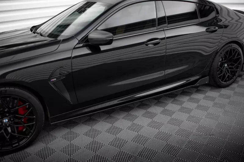 Maxton Design Seitenschweller (Paar) V.1 mit Flaps für BMW M8 Gran Coupe F93 / 8 Gran Coupe M-Pack G16 Hochglanz schwarz – Ansicht 3
