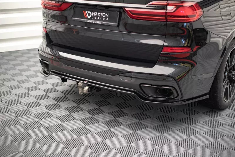 Maxton Design Heckdiffusor für BMW X7 M50i G07 Hochglanz schwarz – Ansicht 1