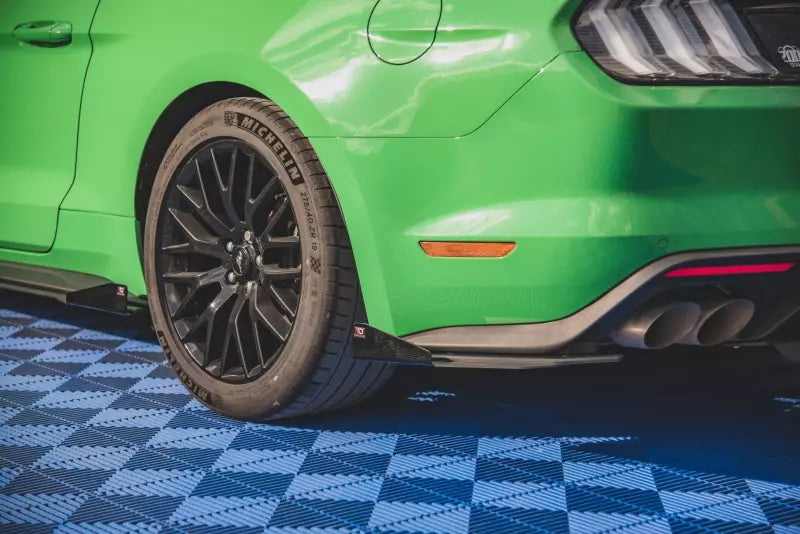 Maxton Design Street Pro Diffusor Flaps für Ford Mustang GT Mk6 Facelift matt schwarz mit Hochglanz Flaps – Ansicht 1
