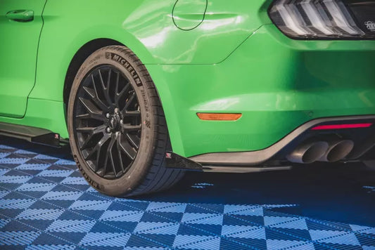 Maxton Design Street Pro Diffusor Flaps für Ford Mustang GT Mk6 Facelift matt schwarz mit Hochglanz Flaps – Ansicht 1