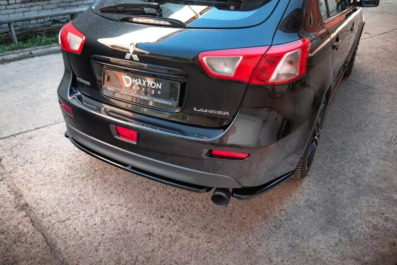 Maxton Design Heckdiffusor für Mistubishi Lancer Sportback Mk8 Hochglanz schwarz – Ansicht 1