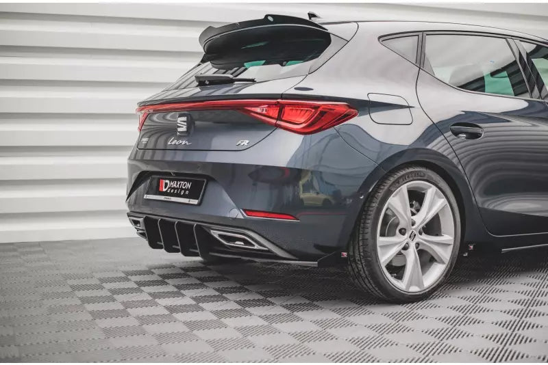 Maxton Design Street Pro Heckdiffusor Flaps für Seat Leon 4 (Typ KL) FR Hatchback Hochglanz schwarz – Ansicht 3