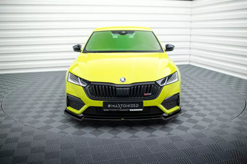Maxton Design Frontlippe V.4 für Skoda Octavia RS 4 IV Hochglanz schwarz – Ansicht 2
