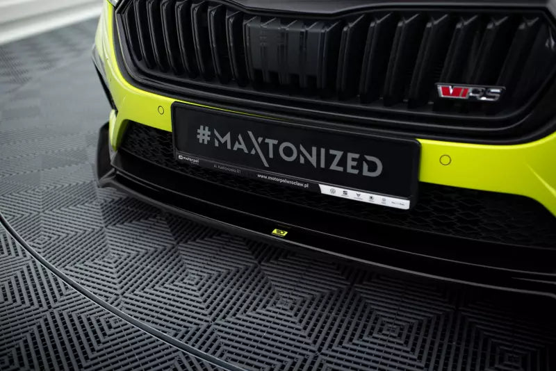 Maxton Design Frontlippe V.4 für Skoda Octavia RS 4 IV Hochglanz schwarz – Ansicht 3