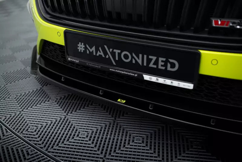 Maxton Design Frontlippe V.3 für Skoda Octavia RS 4 IV Hochglanz schwarz – Ansicht 3