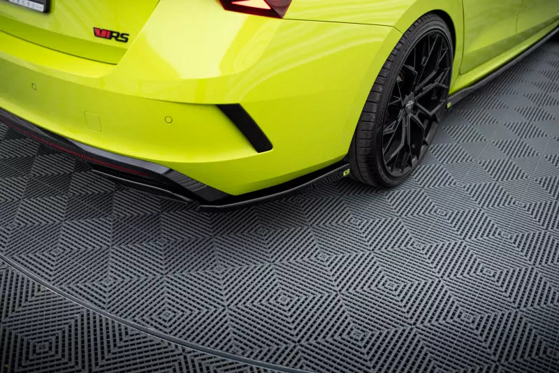Maxton Design Diffusor Flaps V.3 für Skoda Octavia RS 4 IV Hochglanz schwarz – Ansicht 1